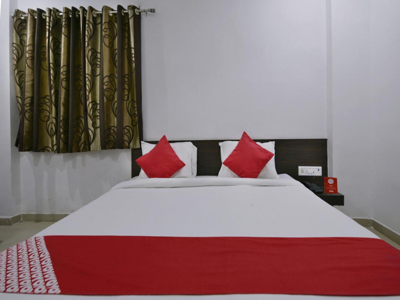 Oyo 9969 Hotel Kshipra Dham Ujaim Exterior foto